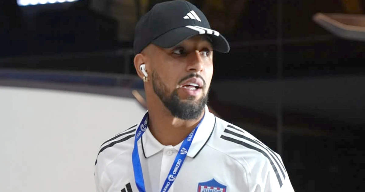 Botafogo admite conversas por Lucas Monzón, mas evita falar em avanços antes de derrubar transfer bans