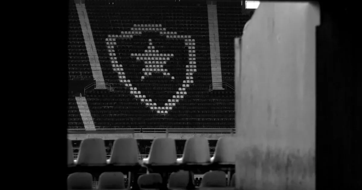 Botafogo aponta que John Textor simulou aporte e aciona gatilho para ter 51% da SAF