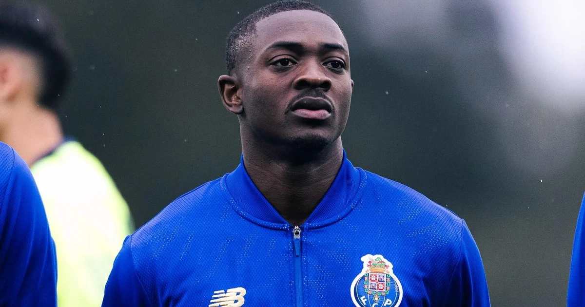 Botafogo avança com proposta de € 1,2 milhão por Domingos Andrade, volante do Porto B