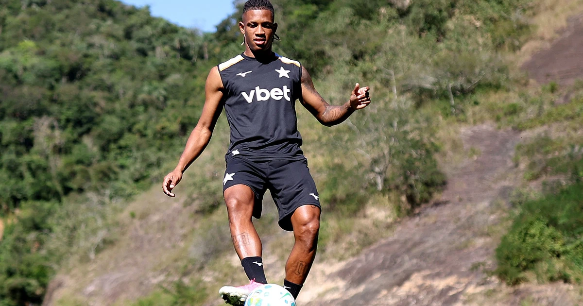 Botafogo vê ‘contrato de gaveta’ feito por Textor e sustenta que multa de Danilo para o exterior é bem acima de € 20 milhões