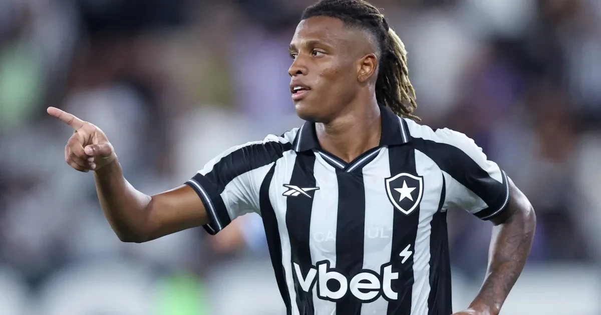 Botafogo diz não ter recebido proposta do Palmeiras e está determinado em escalar Danilo nesta quinta