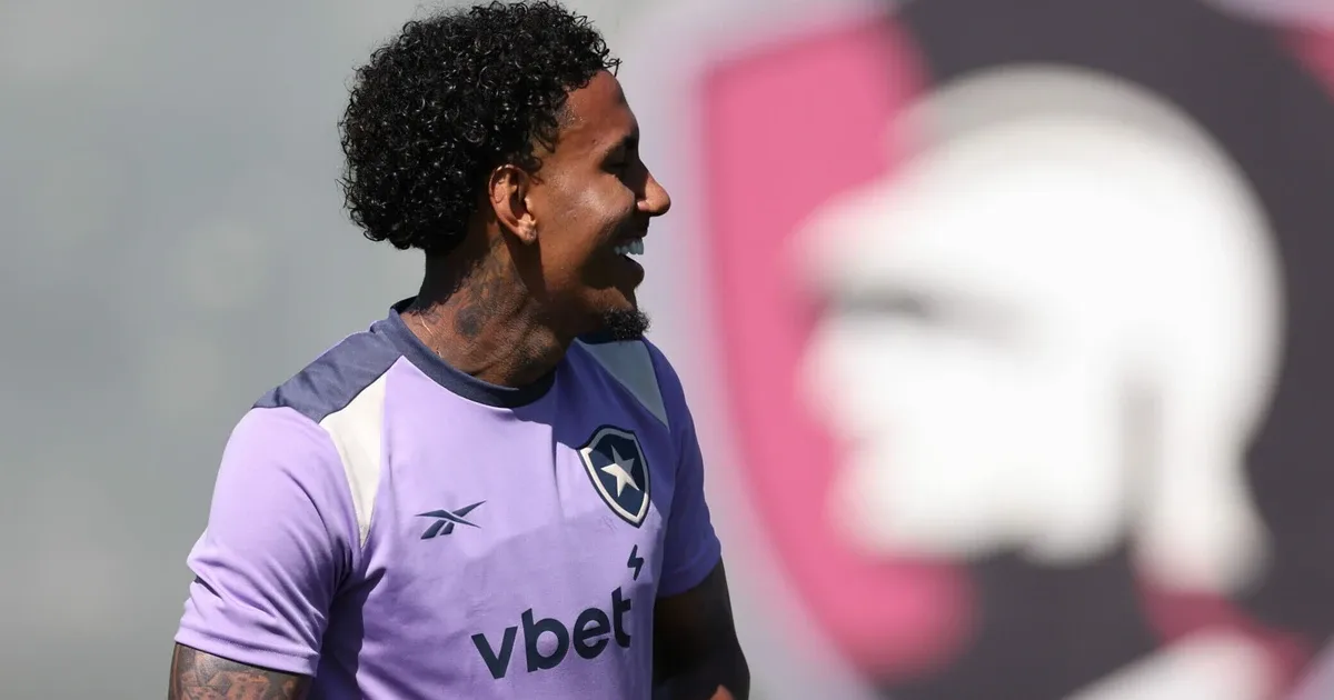 Botafogo negocia venda de Rwan Cruz