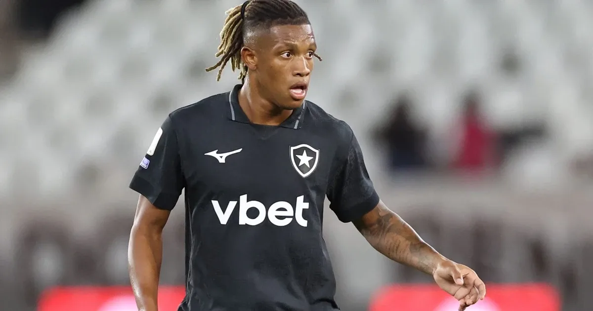 Botafogo reage com normalidade a apelo público de Danilo para não ser negociado com Zenit
