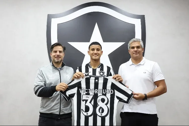 Botafogo renova com Victor Hugo até 2030