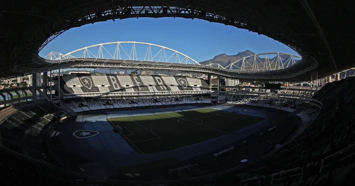 Botafogo x Santos: onde assistir, escalações, desfalques, pendurados e arbitragem