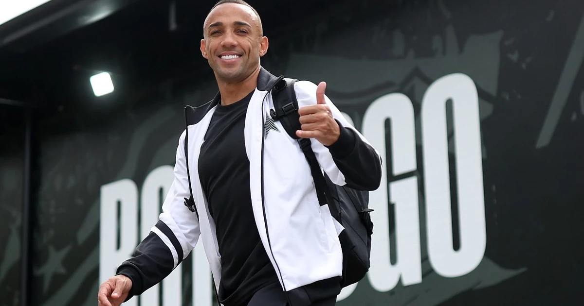 Botafogo valoriza liderança e estuda propor mais um ano de contrato a Marçal