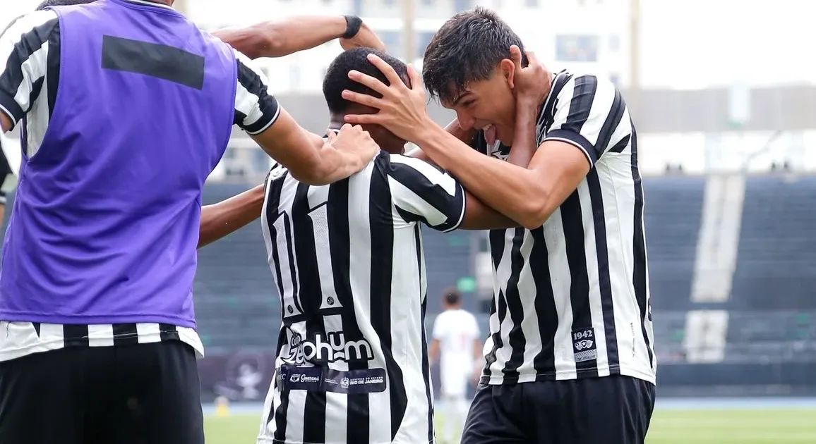 Botafogo vence Vasco de novo e vai à final do OPG Sub-20; rivais perdem dois pênaltis