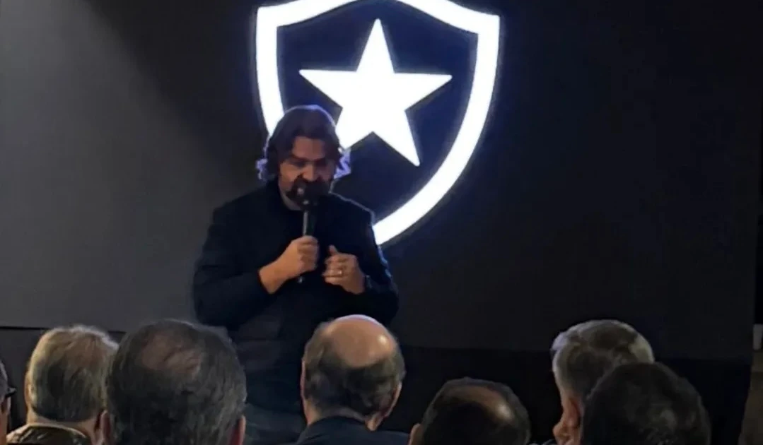 Canal dá detalhes de reunião entre Botafogo e Lyon; clube alvinegro tem estratégia se operação de venda da SAF não for concluída em breve