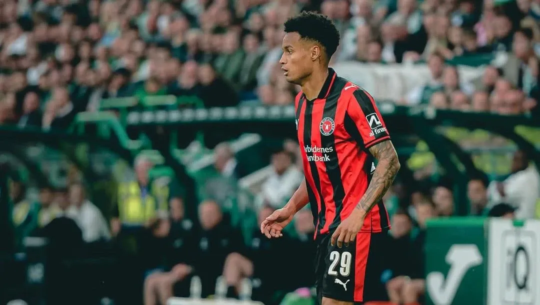 Contratação de Paulinho pelo Botafogo visa aumentar competitividade e não interfere na busca pela renovação de Alex Telles