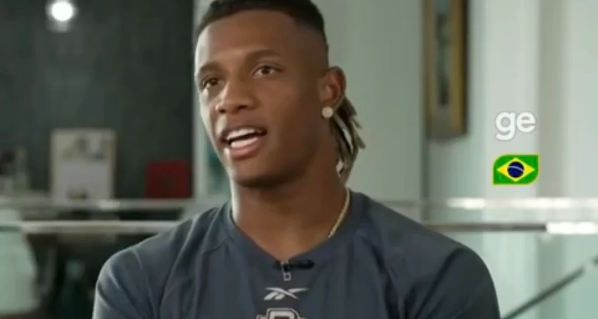 Danilo, do Botafogo, admite que não queria voltar da Europa e diz: ‘Aquele passo atrás deu certo para estar bem na Seleção’