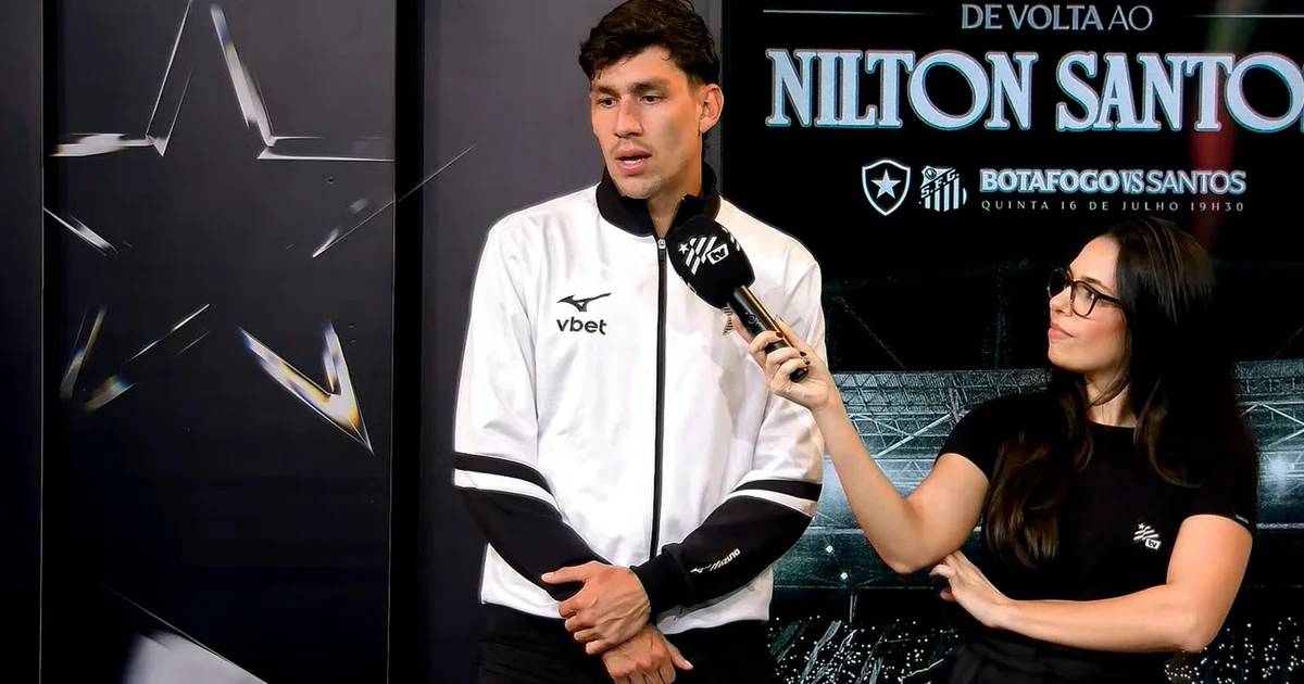 Ferraresi celebra retorno do Botafogo aos jogos e fala sobre dupla com Justino: ‘Feliz por ele, vem treinando muito bem’