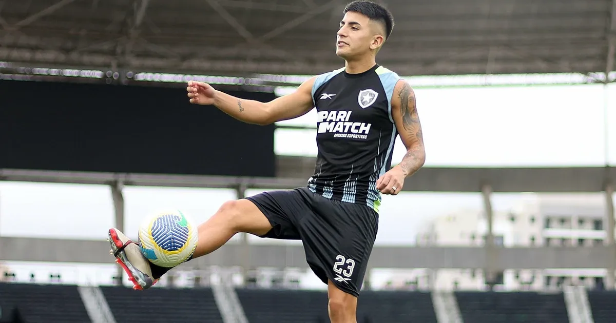 Fifa nega recurso do Botafogo para derrubar transfer ban por Thiago Almada, mas deixa possível brecha