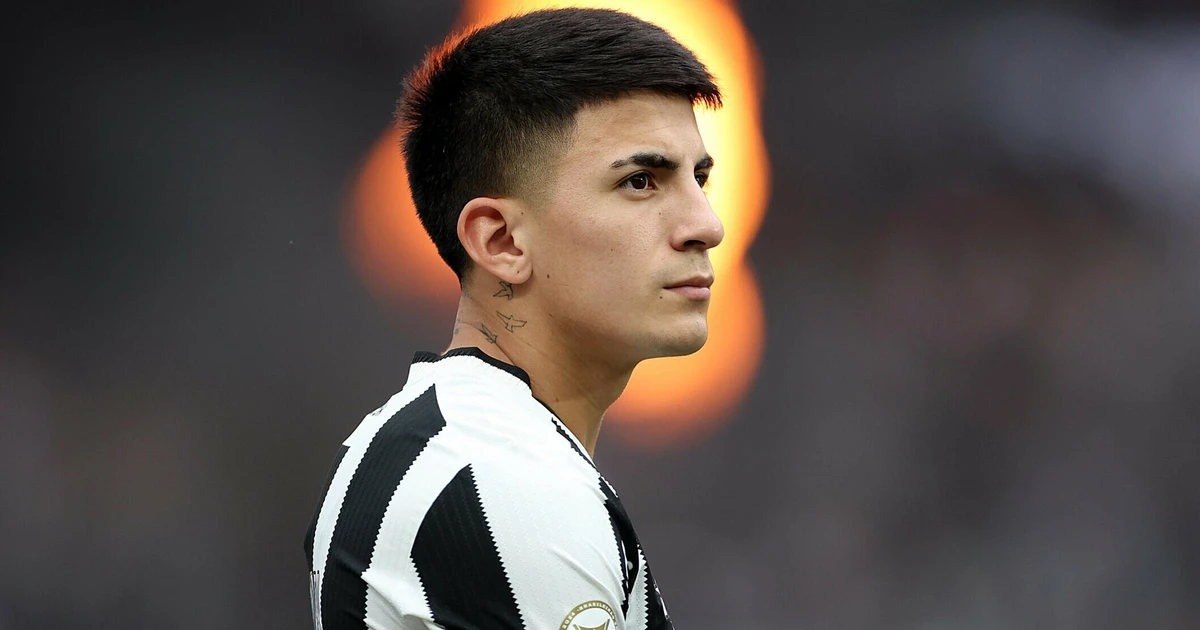 Flamengo sonda Thiago Almada, ex-Botafogo; meia quer permanecer na Europa