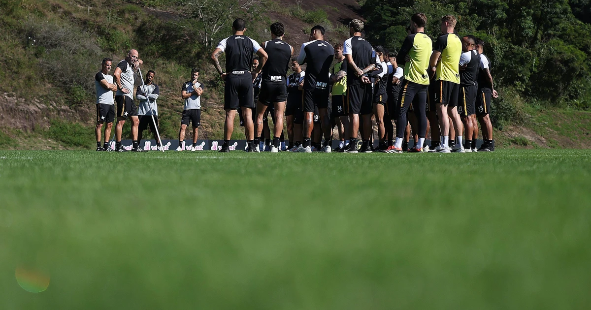 Janela internacional abre, e Botafogo já tem cinco reforços encaminhados