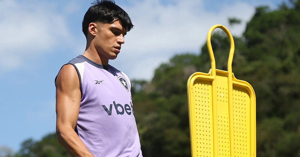 Joaquín Correa segue treinando em separado no Botafogo e não tem avanços por negociação