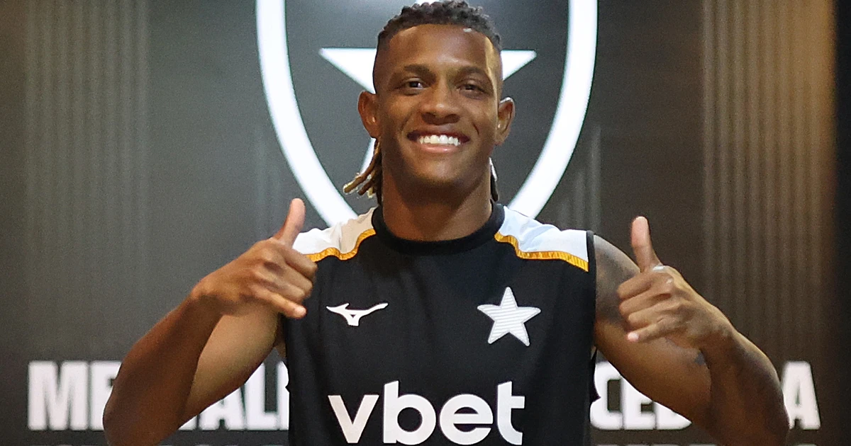 ‘Não vai acontecer, já foi’: jornalista diz que Palmeiras não chegou a acordo com Botafogo por Danilo