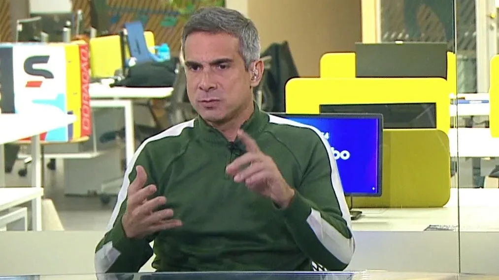 Narrador critica provocação do Botafogo ao Palmeiras sobre Danilo: ‘Não está com essa bola toda, tem questões mais importantes para se preocupar’