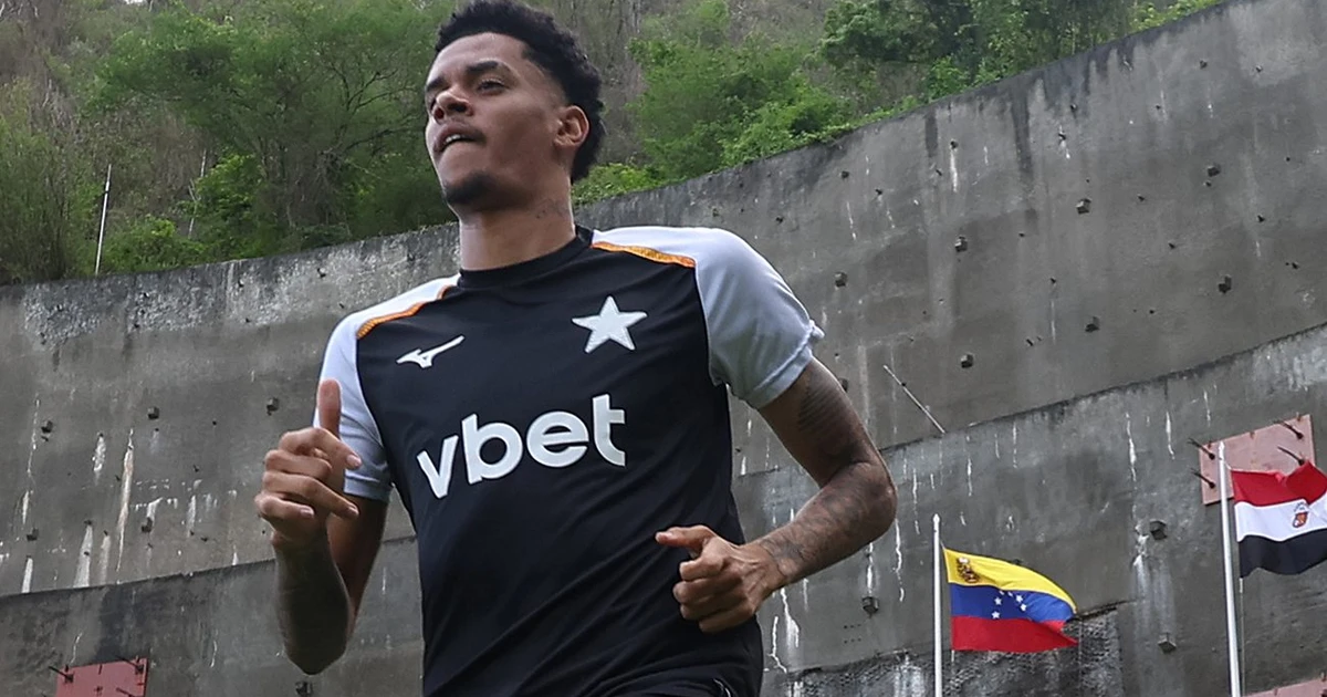 Newton abrirá mão de valores que tinha a receber do Botafogo para se transferir para o São Paulo