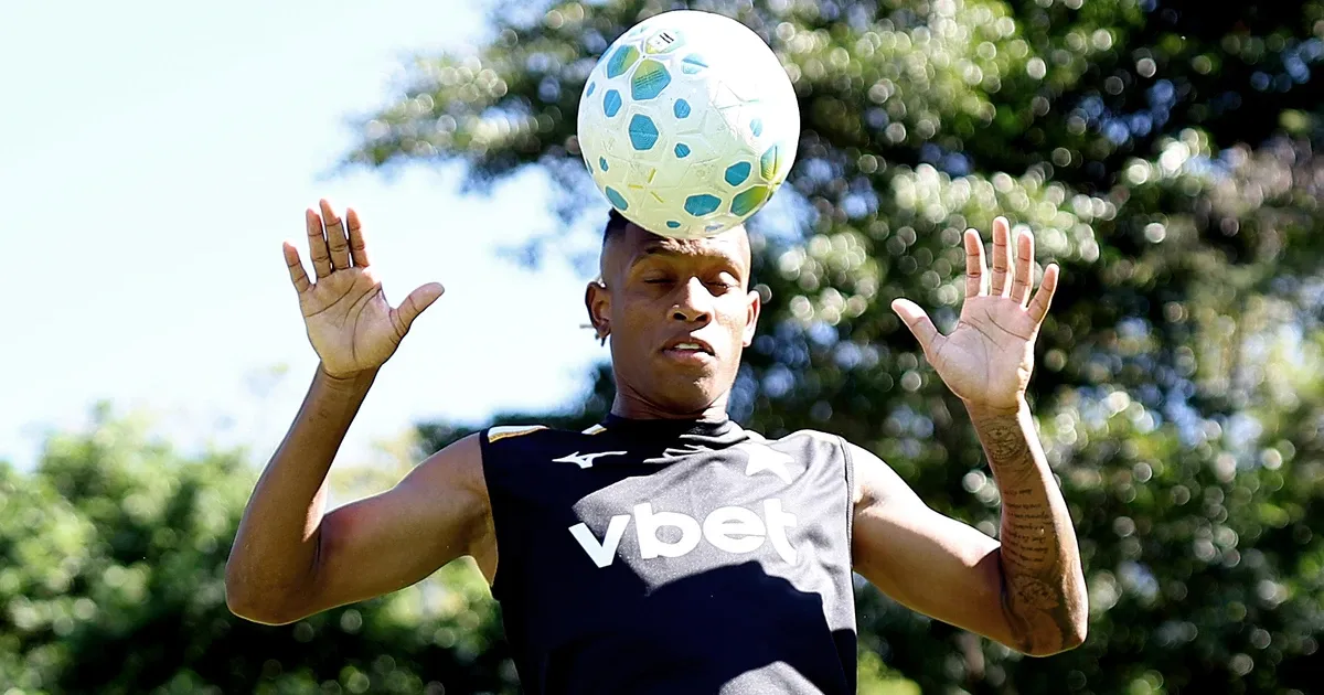TV: Palmeiras ainda espera resposta do Botafogo por Danilo e oferece R$ 160 milhões