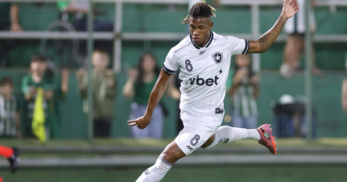 Proposta salarial do Palmeiras por Danilo, do Botafogo, é superior à do Zenit; TV divulga valores