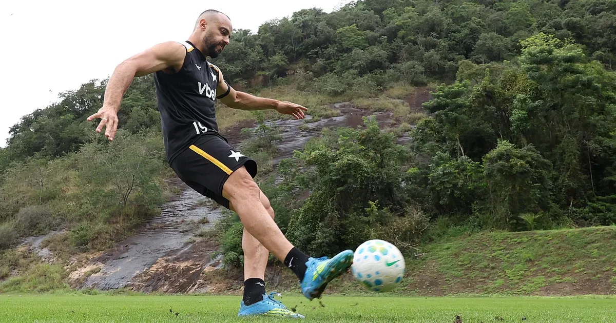Relacionados: além de Danilo, Botafogo terá volta de Arthur Cabral e quarteto de reforços contra o Vitória; Raul e Barrera ficam fora