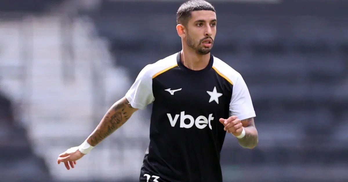 Restrição da MLS por dívidas emperra venda de Santi Rodríguez pelo Botafogo