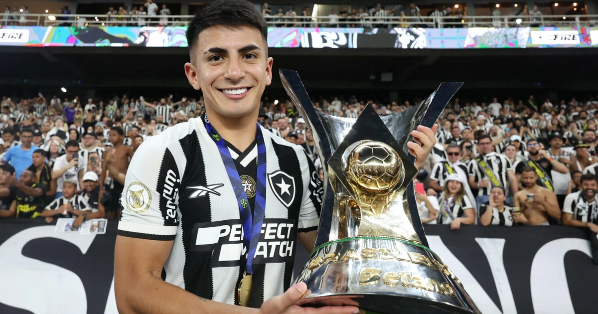 Transfer ban do Botafogo referente a Thiago Almada é retirado pela Fifa