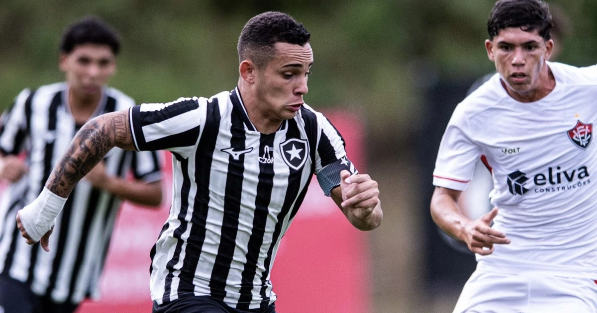 Botafogo bate o Vitória em Salvador e vence a primeira no Brasileiro Sub-17