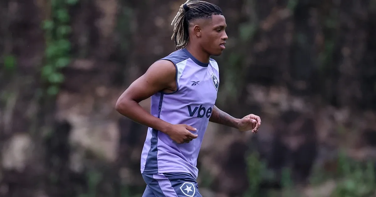 Zenit faz proposta oficial ao Botafogo por Danilo